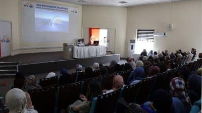 Van Büyükşehir Belediyesi Kadın ve Aile Hizmetleri Daire Başkanlığı konferans