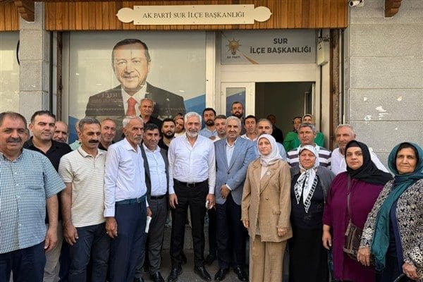 AK Parti Diyarbakır Milletvekili Ensarioğlu ile İl Başkanı İler, Diyarbakır’ın