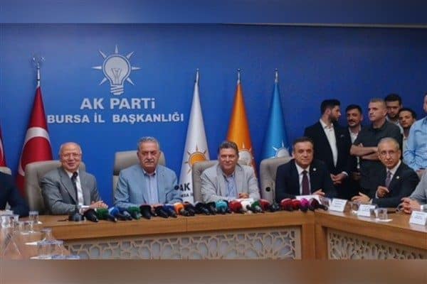 AK Parti Genel Başkan Yardımcısı ve Siyasi ve Hukuki İşler