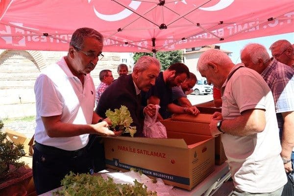 İzmit Belediyesi, tarımsal üretimi desteklemek ve vatandaşların toprakla bağını güçlendirmek