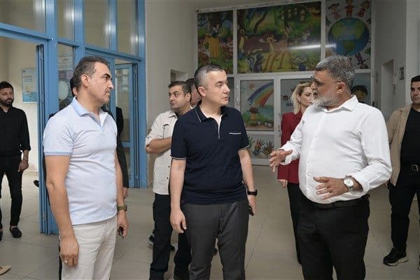Esenyurt Belediye Başkan Vekili Can Aksoy, Tevfikbey Ortaokulu ve Sultan