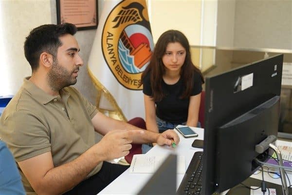 Fahri Gürses Etüt ve Destek Eğitim Kursu tarafından verilen danışmanlık