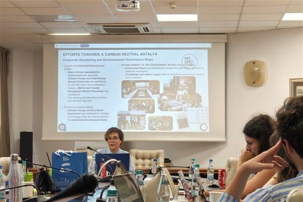 Antalya heyeti ziyaret kapsamında, ev sahibi belediyenin yürüttüğü URBANWISE Pilot