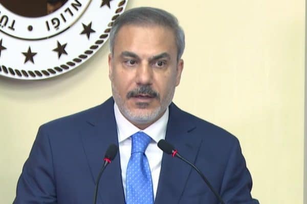 Dışişleri Bakanlığından yapılan açıklamaya göre Dışişleri Bakanı Hakan Fidan, Suriye Arap