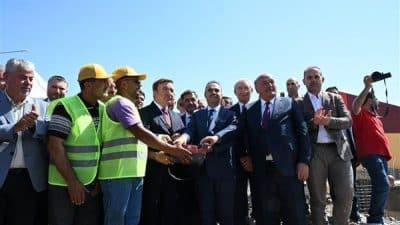Bakan Kacır, il programı kapsamında gittiği Erzincan’da bir dizi programa