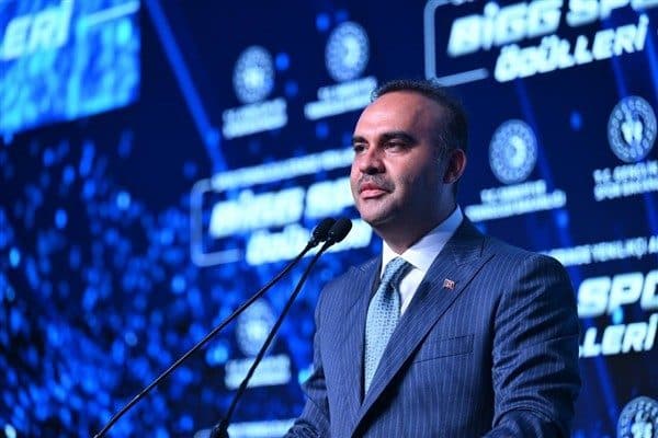 Sanayi ve Teknoloji Bakanı Kacır, Tayland'da düzenlenen 21. Uluslararası Coğrafya