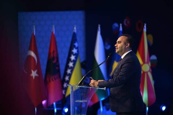 Sanayi ve Teknoloji Bakanı Mehmet Fatih Kacır TÜBİTAK Gökyüzü Gözlem