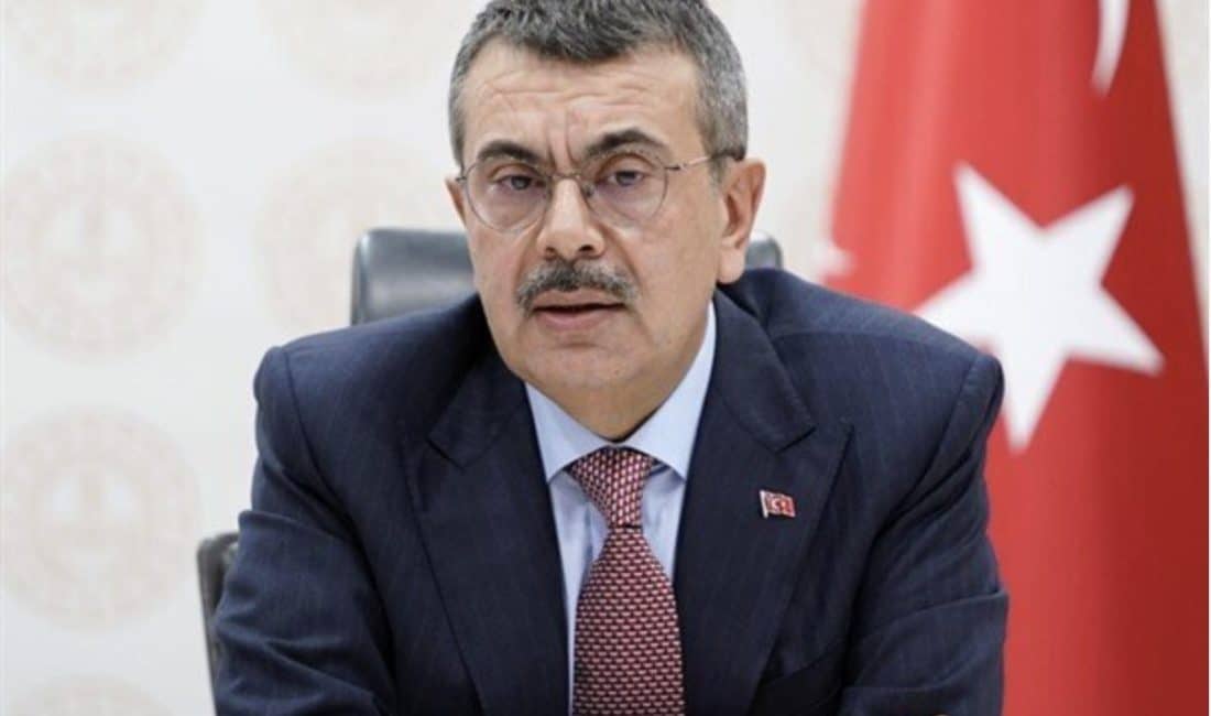 Milli Eğitim Bakanı Tekin, Kütahya’daki resmi programları kapsamında bir dizi