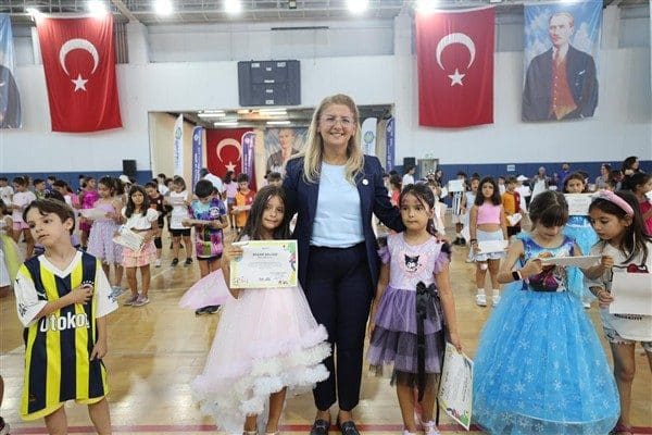 Bakırköy Belediyesi Gençlik ve Spor Hizmetleri Müdürlüğü’nün hayata geçirdiği “Yaz