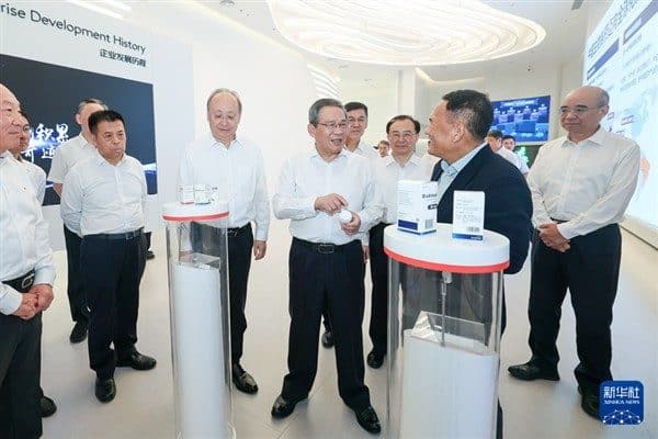 Çin Başbakanı Li Qiang, biyomedikal endüstrisinin gelişmesi için nitelikli teknolojik