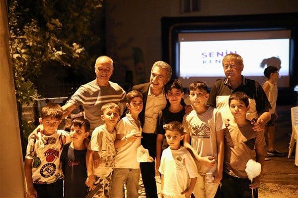 Gemlik Belediyesi, yaz etkinlikleri kapsamında Eşref Dinçer Mahallesi’nde çocuklara yönelik