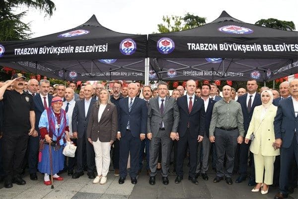 Törene ayrıca; Trabzon Valisi Aziz Yıldırım, Trabzon Milletvekili Sibel Suiçmez,
