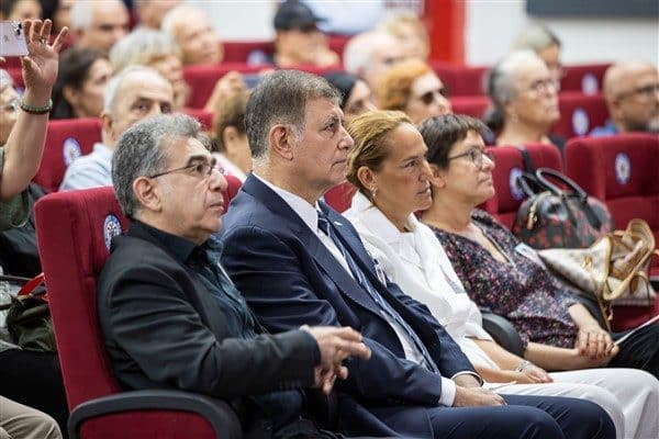 84 yaşında hayatını kaybeden Ege Üniversitesi Tıp Fakültesi Tıbbi Mikrobiyoloji
