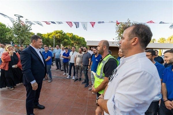 İzmir Büyükşehir Belediyesi, Kültürpark’ta restore ettiği Göl Gazinosu’nu 94. İzmir