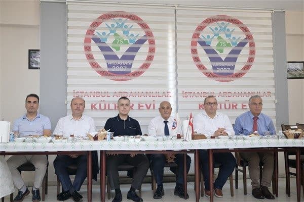 Başkan Vekili Can Aksoy, toplantıda Esenyurt Belediyesi tarafından özellikle gençlere