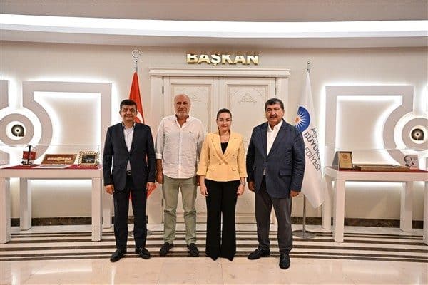 Büyükşehir Belediyesi Başkan Vekili Özdemir, Batı Akdeniz Muhtarlar Federasyonu Başkanı