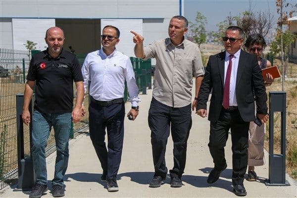 Ziyaret sırasında AFAD Etimesgut Eğitim Merkez Başkanı Mustafa Akın, Belediye