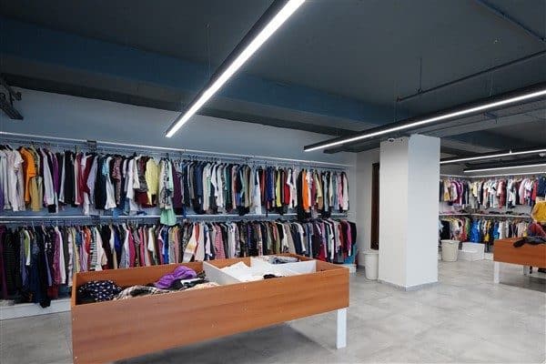 Beylikdüzü Belediyesi tarafından 2015 yılında hayata geçirilen “Dost Eller Mağazası”