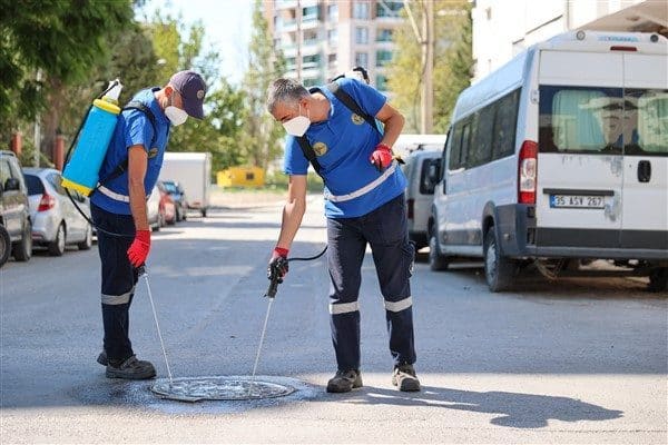 Yaz aylarında sahadaki mesaisini artıran ilaçlama ekipleri, uçkun mücadelesinde ULV
