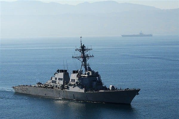 Çin Savunma Bakanlığı Sözcüsü Jiang Bin, ABD'nin Huangyan Adası yakınlarında