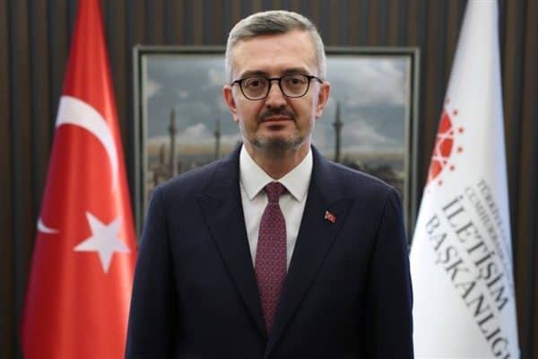 Cumhurbaşkanlığı İletişim Başkanı Duran, Ulaştırma ve Altyapı Bakanı Abdulkadir Uraloğlu'na
