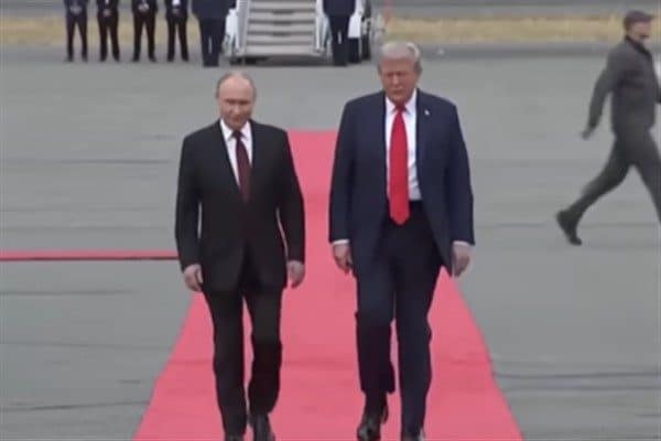 Putin, çatışmayı sona erdirmekle ilgilendiğini söylerken, bunun gerçekleşmesi için temel
