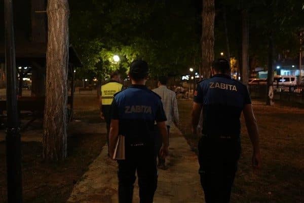 Başkan Yardımcısı Hasan Günden, Temizlik İşleri Müdürü Mehmet Emin Tangüner,