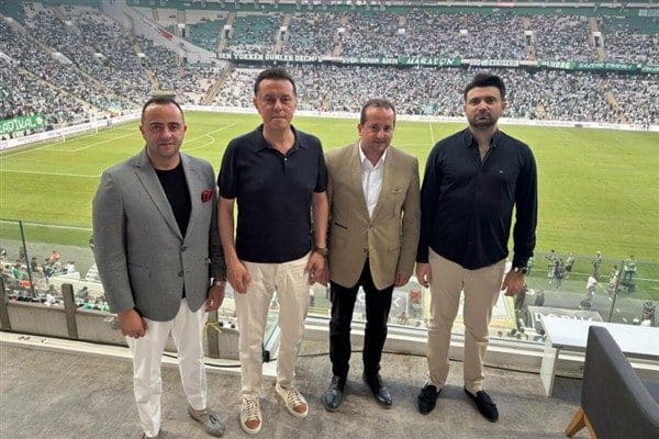 Eskişehirspor Kulübü Başkanı Entok, sosyal medya hesabından yaptığı açıklamada Eskişehirspor