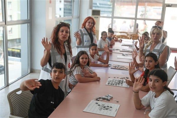 Gökyüzü Sanatsal Vakfı yetkilileriyle iş birliği içerisinde organize edilen “Zeka