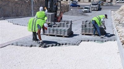 Devteyşti ve Ahmet Yesevi mahallelerinde yoğunlaştırılan parke taşı döşeme çalışmaları