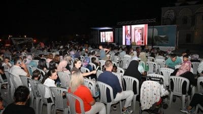 Isparta Belediyesi, mahalle sakinlerine yönelik etkinliklerine devam ediyor. Yaz Akşamı