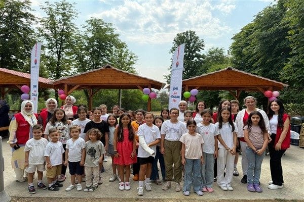 Yaz boyunca sürdürülecek program kapsamında Kur’an kursları, yüzme eğitimleri, sağlıklı