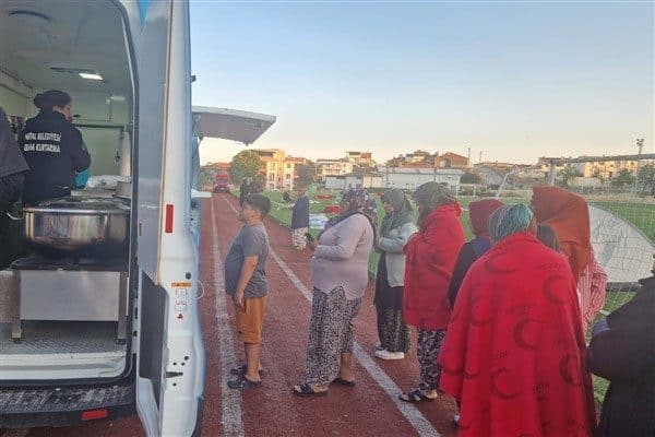 Gerçekleşen depremin hemen ardından Afet Koordinasyon Merkezi’nde toplanan Arama Kurtarma