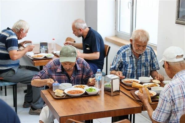 Buca Belediye Başkanı Görkem Duman, hafta içi her gün 11.30