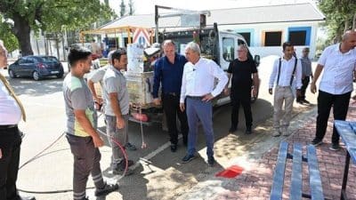 Park ve Bahçeler, Fen İşleri ve Temizlik İşleri Müdürlüğü ekipleri,