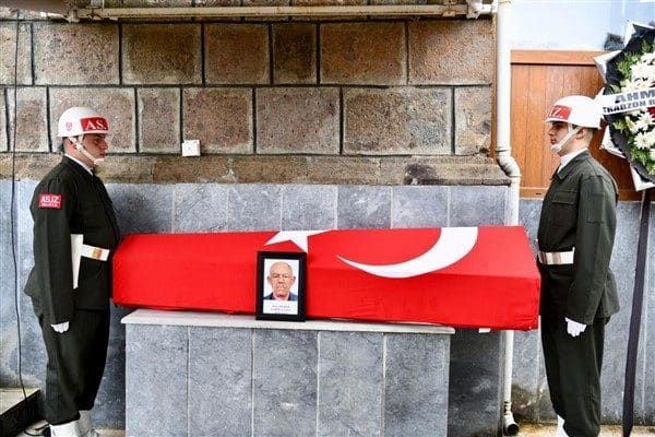 Trabzon Büyükşehir Belediye Başkan Vekili Ahmet Yüksel Gülay, 71 yaşında