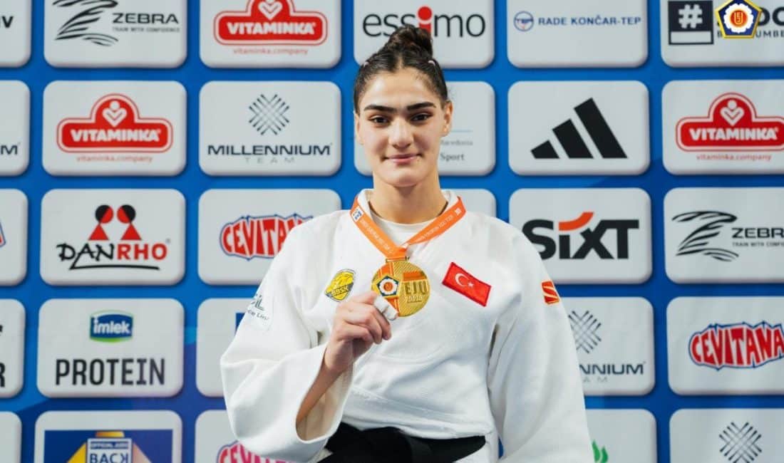Konya Büyükşehir Belediyespor judo takımında mücadele eden Sinem Oruç, Gençler