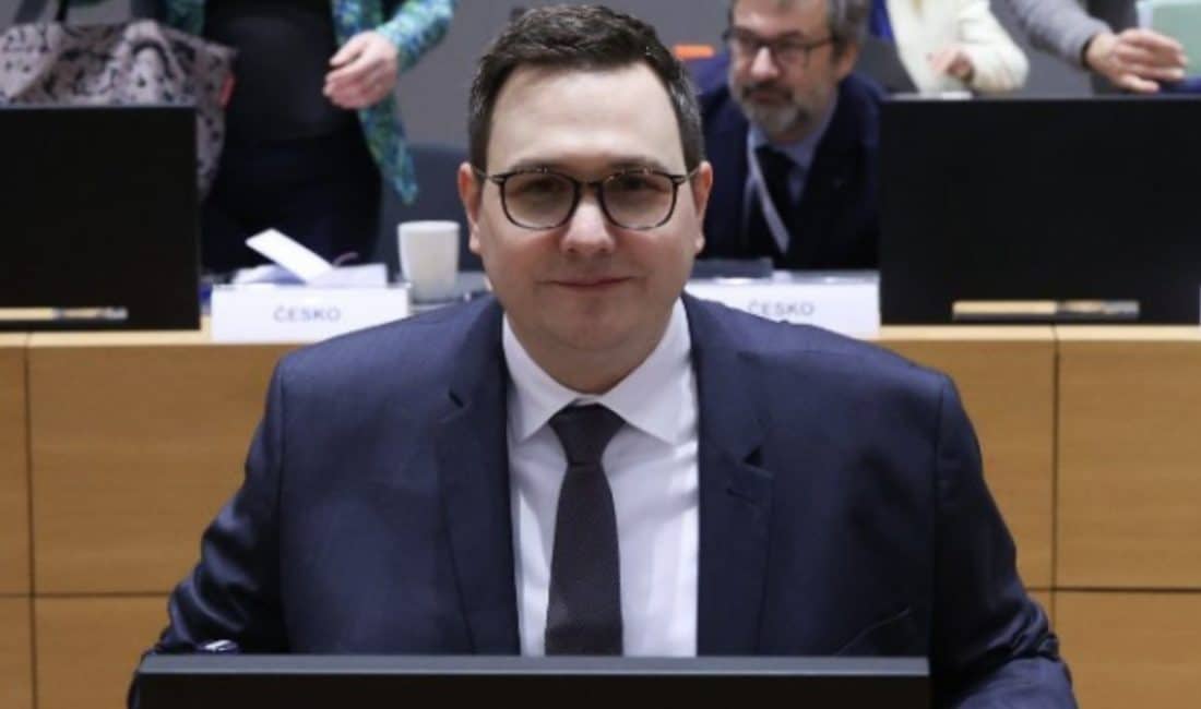 Çekya Dışişleri Bakanı Lipavski, Hollanda Dışişleri Bakanı Veldkamp ile telefonla