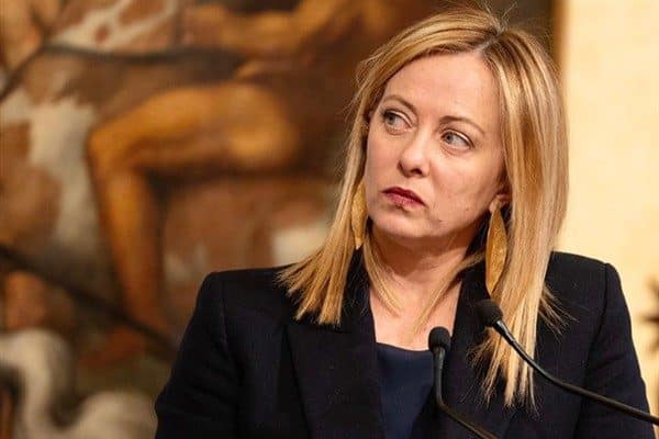 İtalya Başbakanı Meloni, Avrupa Adalet Divanı'nın yasa dışı göçmenler için