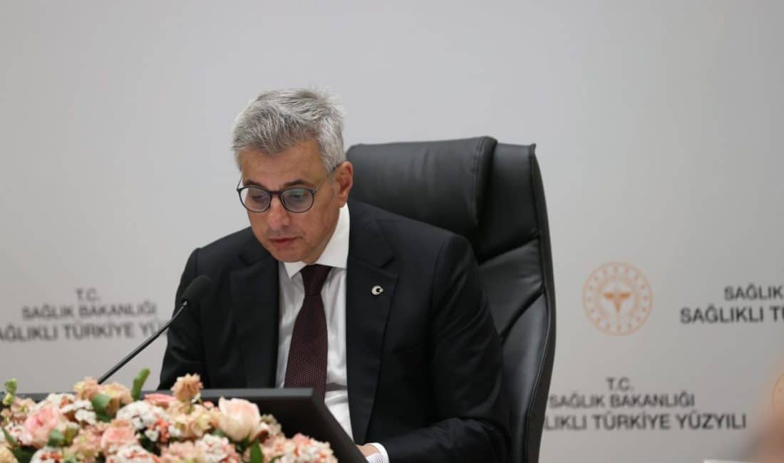 Sağlık Bakanı Memişoğlu, Cumhurbaşkanı Recep Tayyip Erdoğan’ın eşi Emine Erdoğan’ın