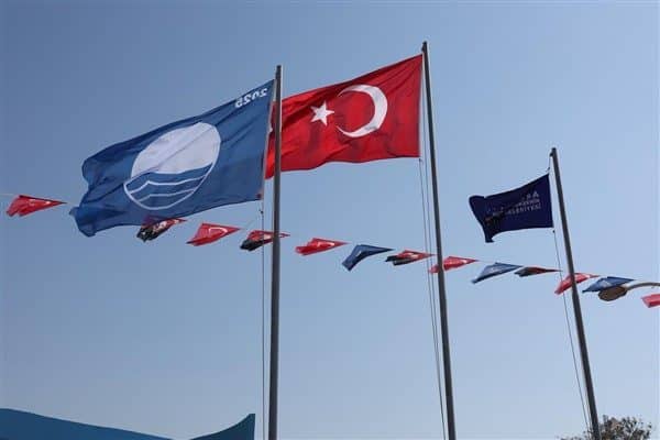 Yaz sezonunda 24 adet halk plajını kullanıma hazır hale getiren