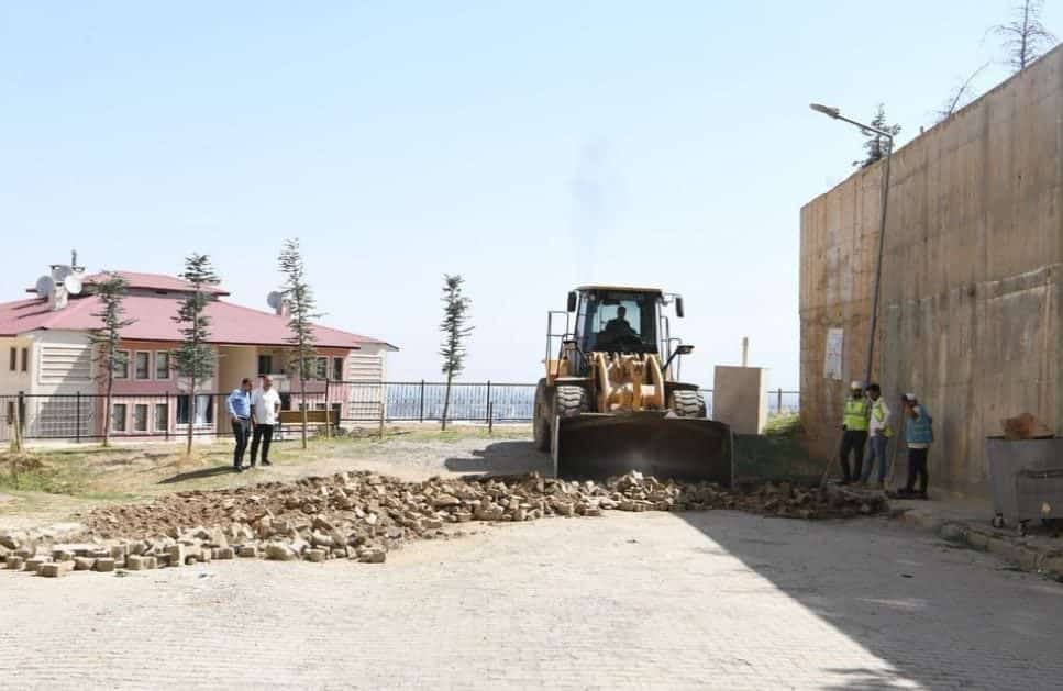 Belediye yetkilileri, ulaşım konforunu artırmak ve mahalle sakinlerine daha güvenli