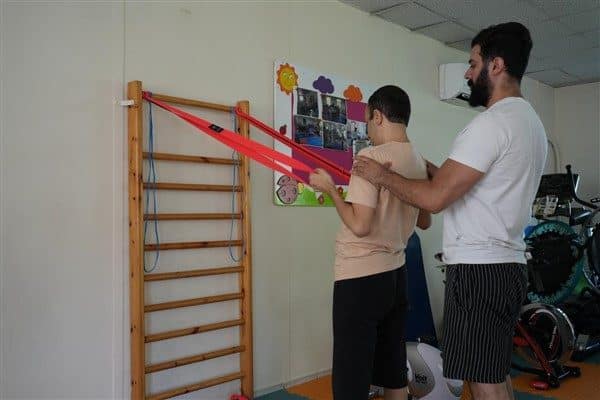 Merkezde eğitim gören 66 öğrenci, spor eğitimi, özel dersler ve