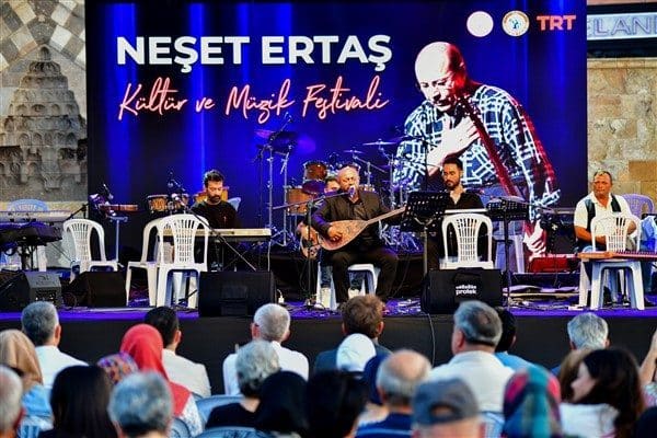 Festival kapsamında düzenlenen "Orta Anadolu Müzikali" izleyenler tarafından takip edildi. Şirin