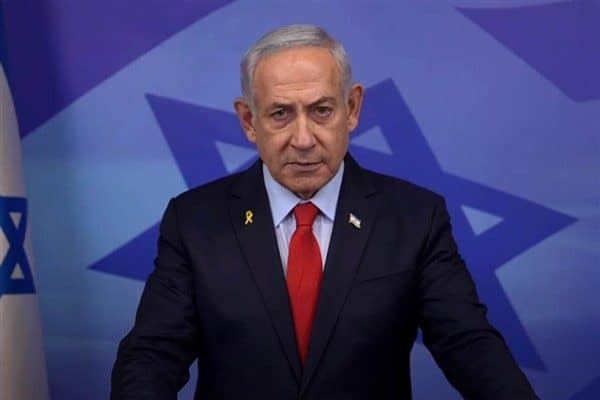 İsrail Başbakanı Binyamin Netanyahu, eşi Sara ile dün gece Şomron’daki