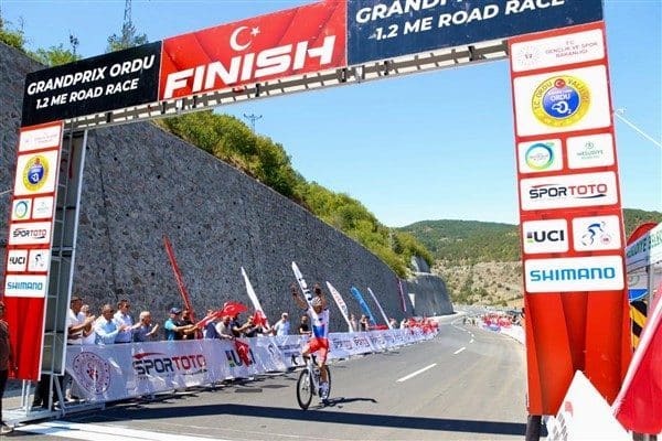 Ordu Büyükşehir Belediyesi himayesinde düzenlenen Grand Prix Ordu Bisiklet yarışlarına