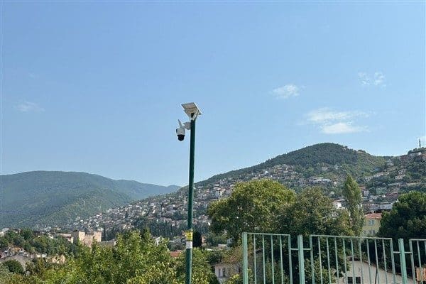 İlçenin farklı noktalarına yerleştirilen güvenlik kameraları sayesinde, yasal döküm sahaları
