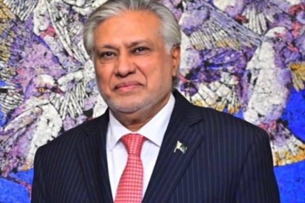 Pakistan Başbakan Yardımcısı ve Dışişleri Bakanı Senatör  Dar, İstiklal Günü