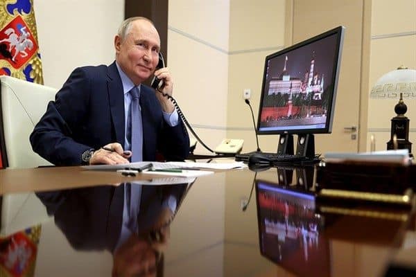 Putin, Kuzey Kore liderini 15 Ağustos’ta kutlanacak olan Kore’nin Japon