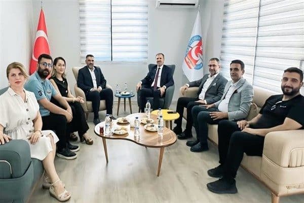GGC Aziz Korkmaz Tesisleri’nde gerçekleşen ziyarette, Cemiyet Başkanı Felat Bozarslan’ın